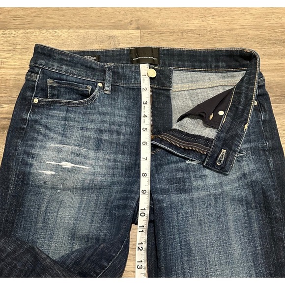White House Black Market Mid Rise Girlfriend Jeans Dark Wash Size 6 - Picture 9 of 10